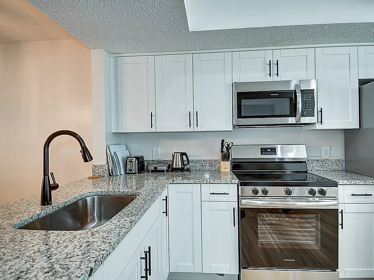 770 Spence Cir — Photo 15