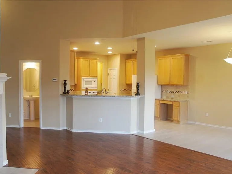 13632 Campesina Dr — Photo 8