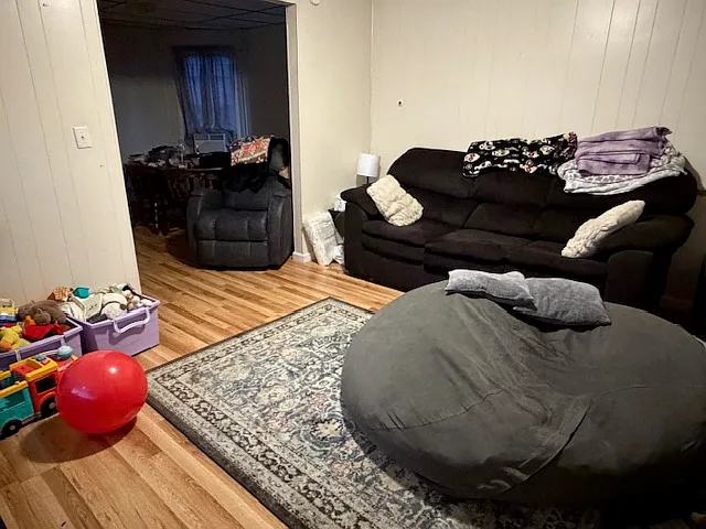 2 bed, $850 — Photo 2