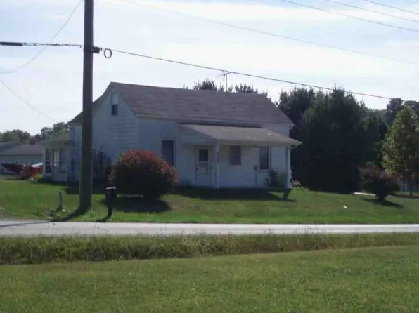 302 N Coonhunters Rd, Batesville, IN 47006