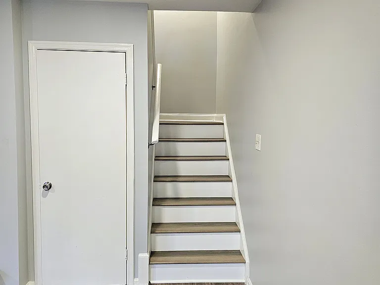 12167 Old Salem Ct — Photo 9