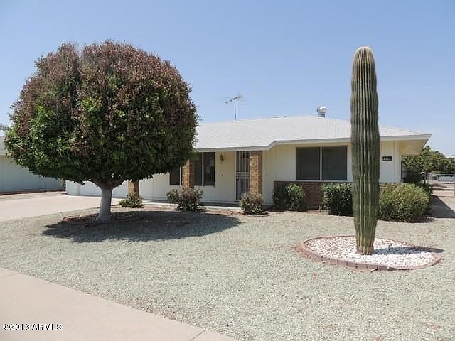 1st image of 10044 W Oakmont Dr