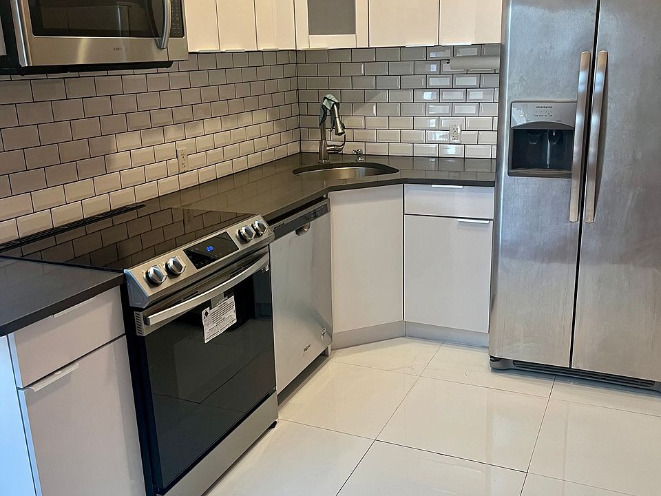1st image of 505 Rogers Ave APT 3