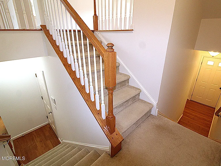 54 Pate Dr — Photo 2