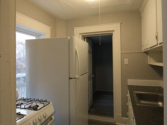 Kitchen - updated appliances, new floors and fresh paint!