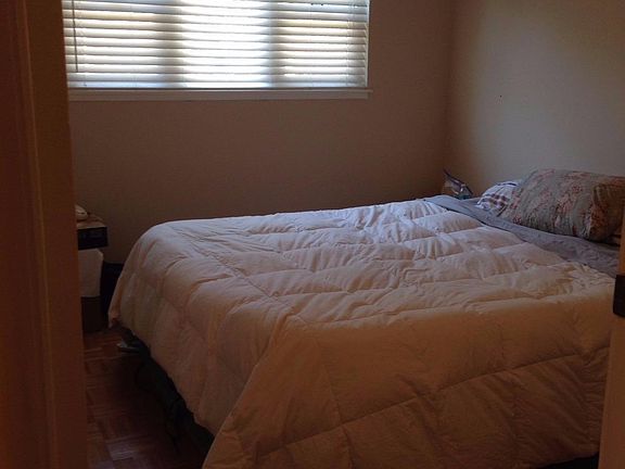 4th image of 7715 Larkspur Ln