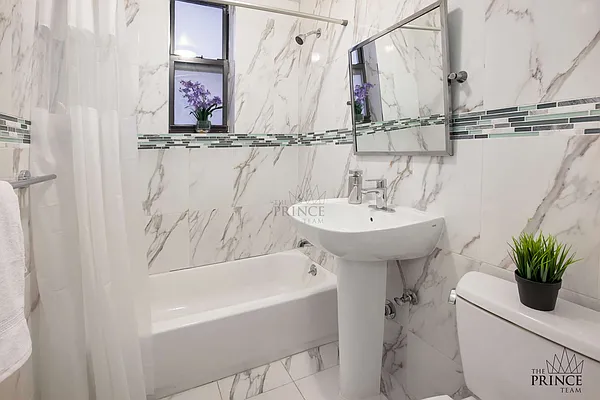 Rented by Compass | media 135