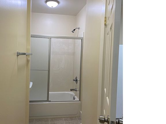 5th image of 1618 Mason St #12