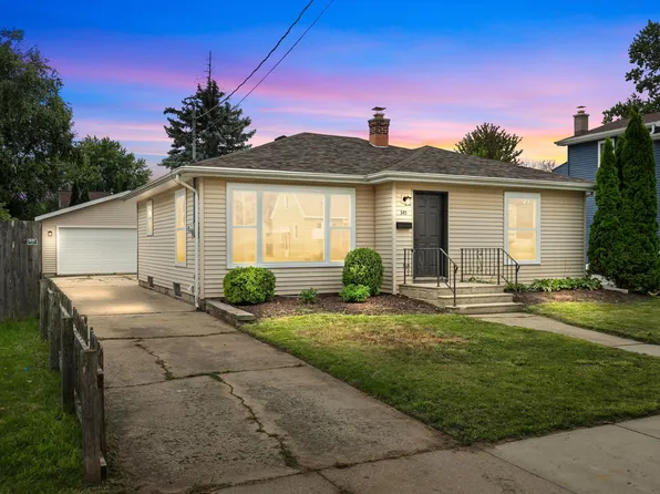 345 Grandview Ave, Menasha, WI 54952