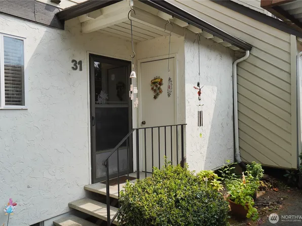 1814 Maple Lane #E31, Kent, WA 98030
