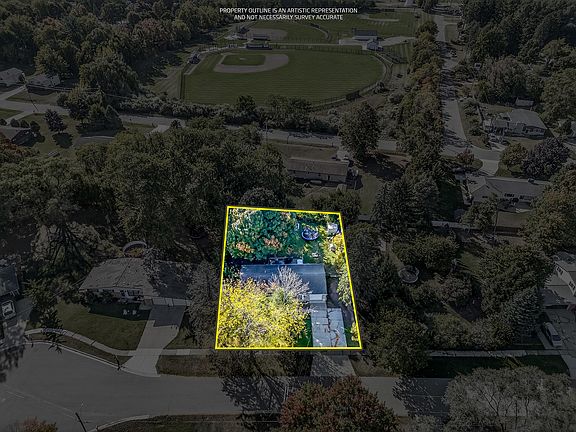 5th image of 1129 Wilshire Dr