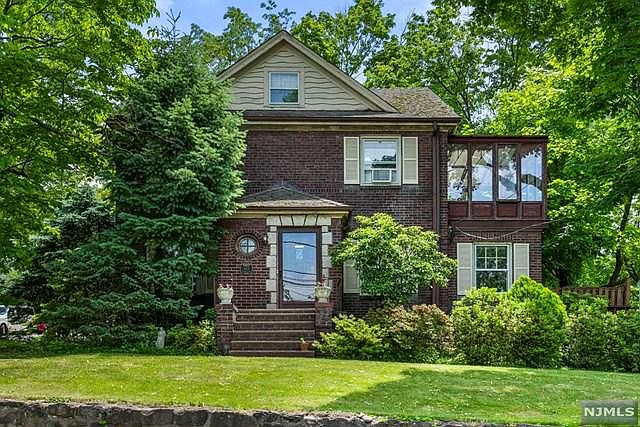1st image of 143 Reldyes Ave