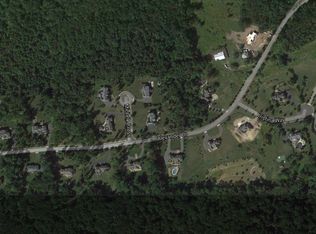 2 Alexander Dr, Flemington, NJ 08822