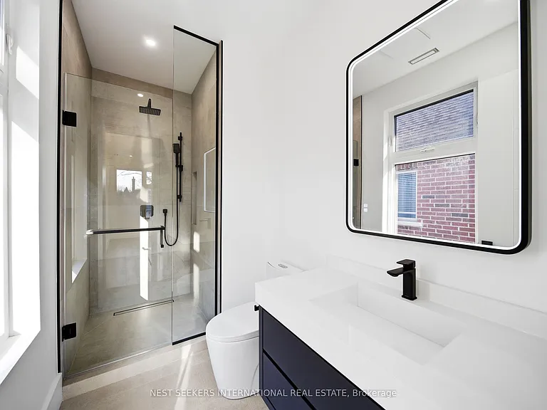 27 Inverleigh Dr — Photo 35