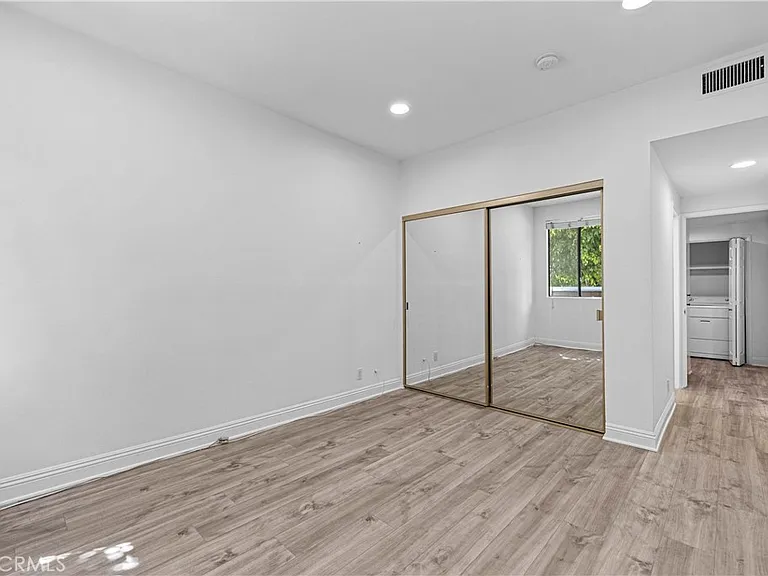 1630 S Bentley Ave #103 — Photo 16
