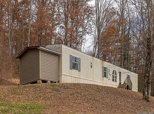 142 Sycamore Ridge Dr, Hendersonville, NC 28792