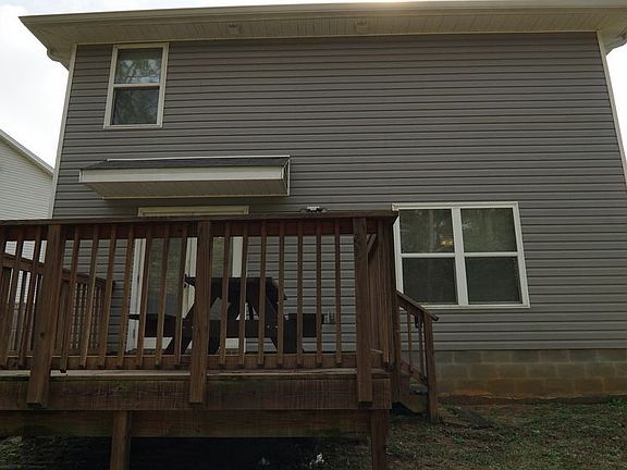 5th image of 2102 Waltham St