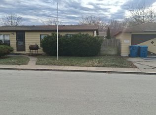 1111 Barry Ln, Sauk Village, IL