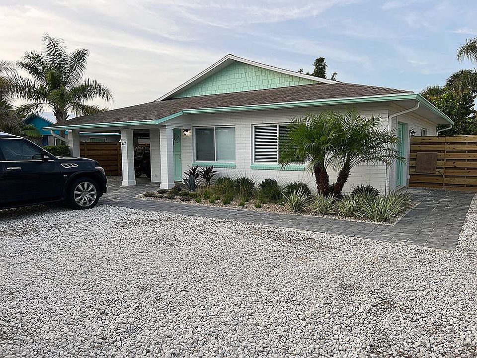 1st image of 211 Condict Dr