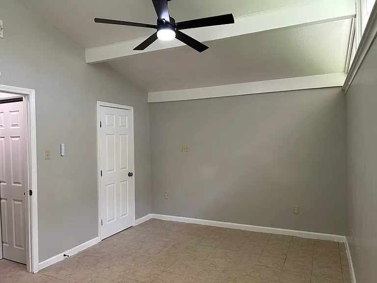 1595 Bellfort Dr — Photo 8