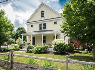 11 Philbrick St, Groveland, MA 01834