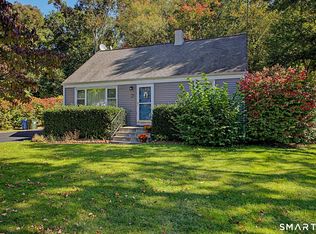 21 Carey Lane, Norwich, CT 06360