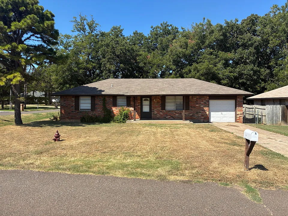 1911 Spencer Dr