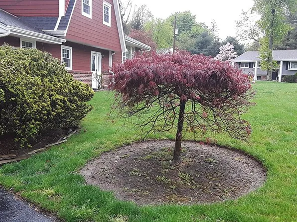 2 Terry Ct, Montvale, NJ 07645