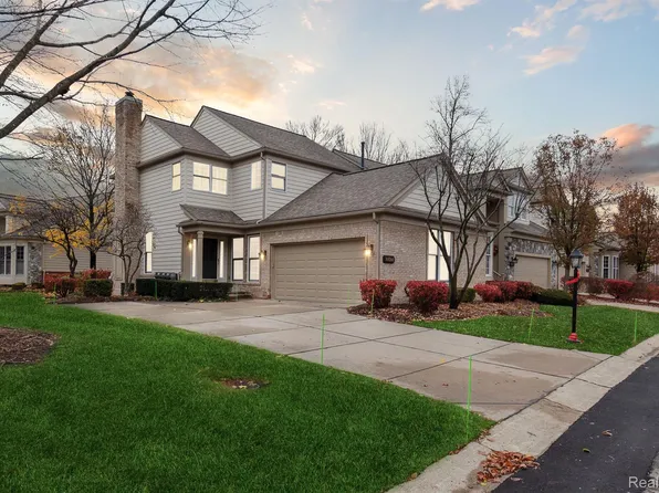 39714 Southwind Ln, Northville, MI 48168