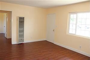 2nd image of 1143 N Ash St