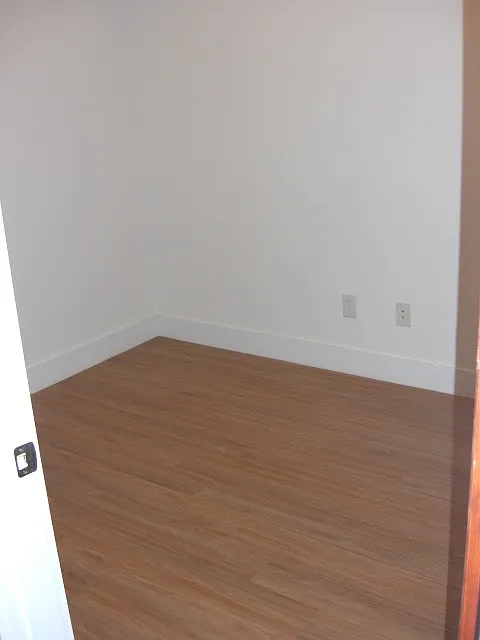 2713 W Girard Ave — Photo 4