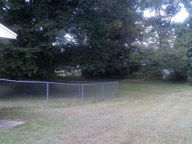 2nd image of 112 Cedar St