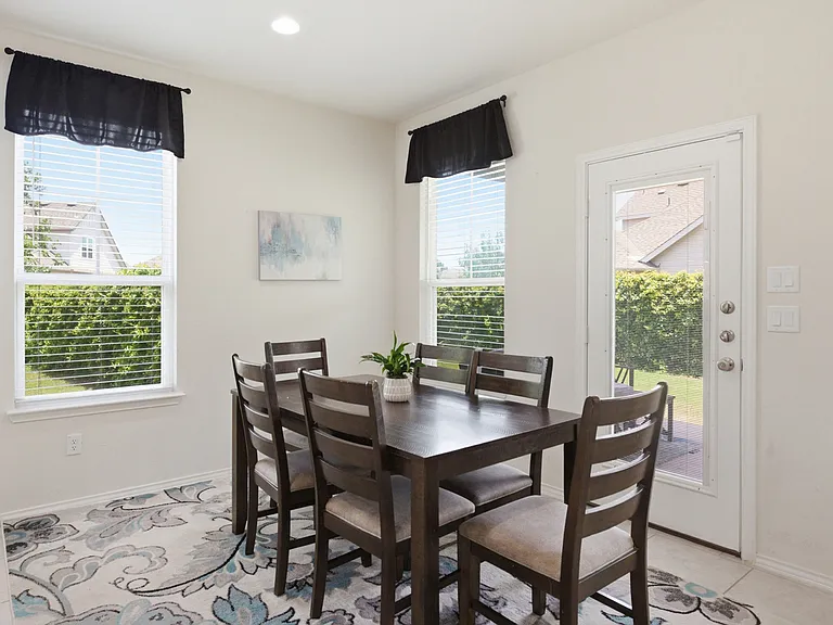9010 Canopy Bnd — Photo 11