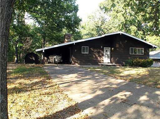 2nd image of 32 Hinckley Cir