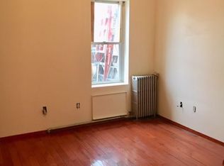 945 Grand St APT 1R, Brooklyn, NY 11211