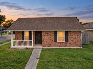 6001 Erin Dr, New Orleans, LA 70126