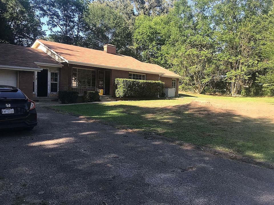 1st image of 903 Kenwood Ln