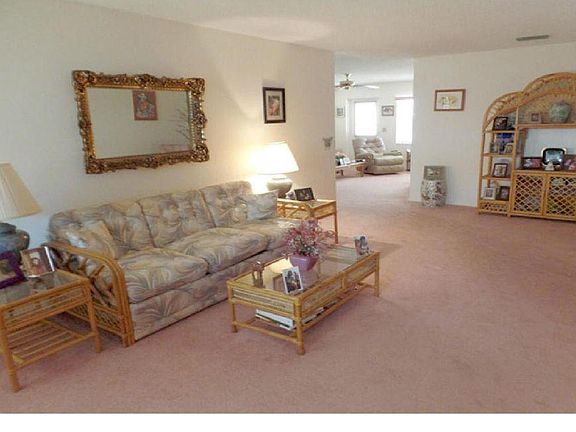 5th image of 9257 SW 82nd Ter Unit F