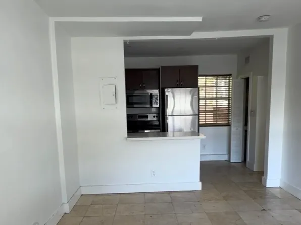 (undisclosed Address), Miami, FL 33138