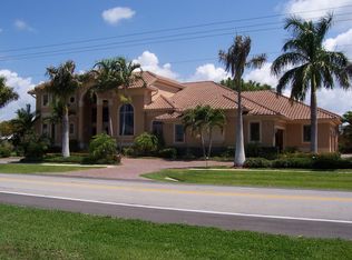 557 N Barfield Dr, Marco Island, FL 34145