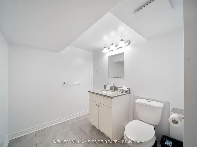 124 Romy Cres — Photo 22