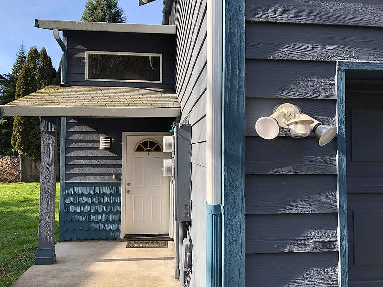 2813 J Ct SE #A — Photo 40