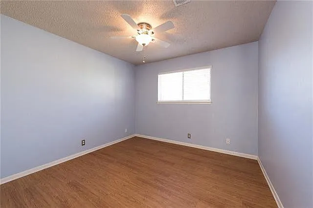 4902 Duval Rd — Photo 12