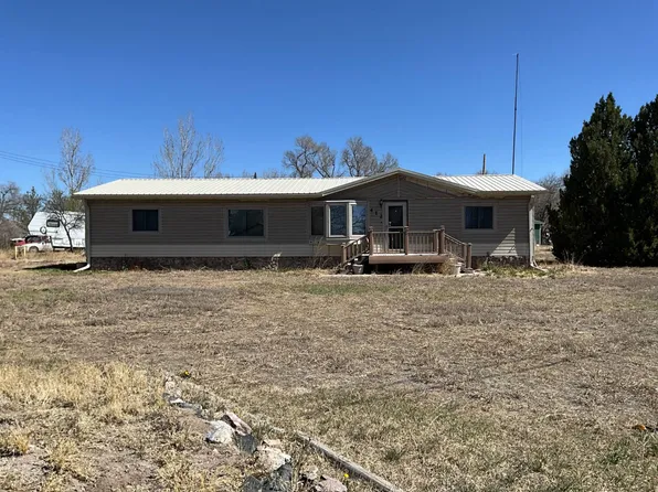 412 W 4th St, Bridgeport, NE 69336