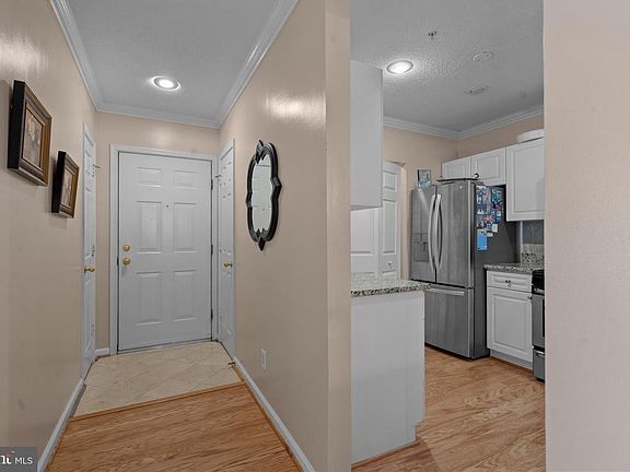 3rd image of 20322 Beechwood Ter Unit 202