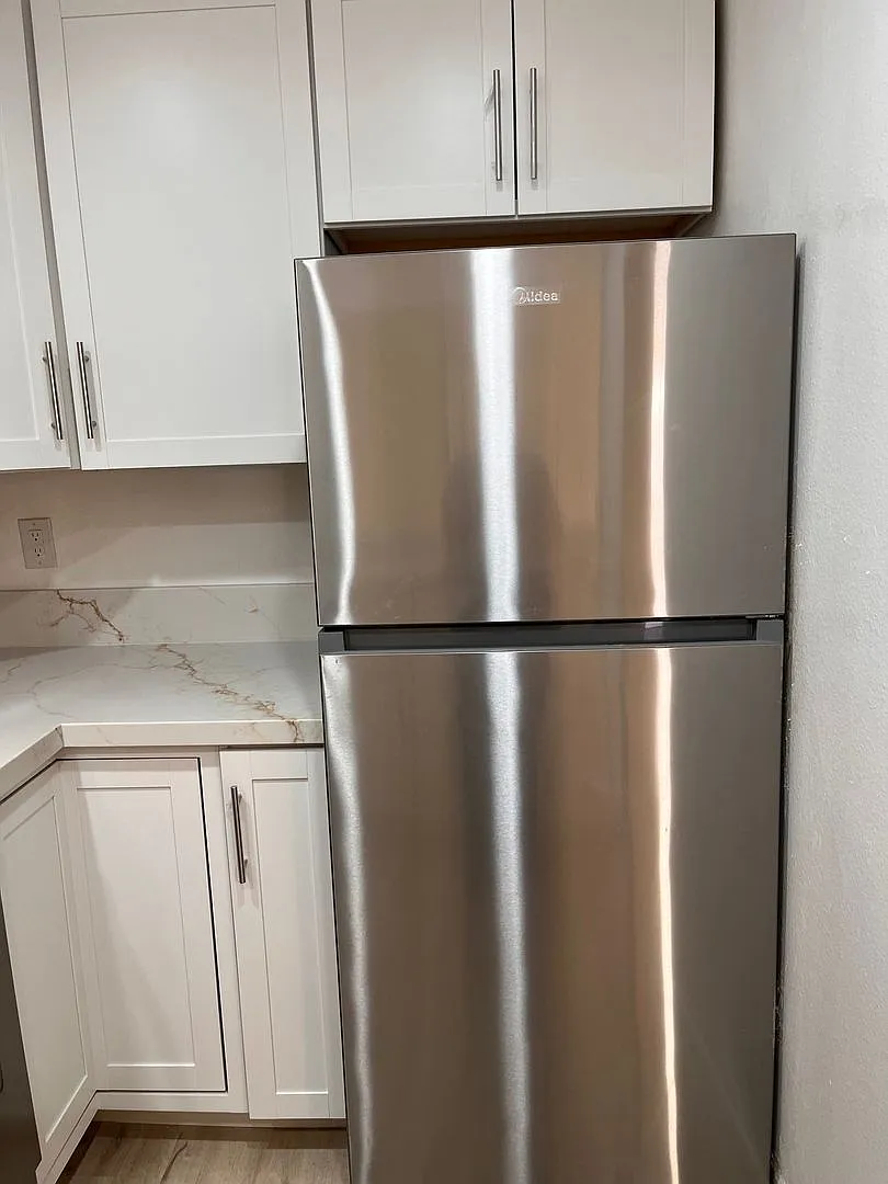 You Must See This Brand New Stunning Apartment! — Photo 4