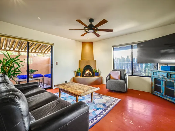 59 Estambre Rd, Santa Fe, NM 87508