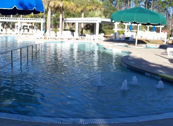 Swim all year round !