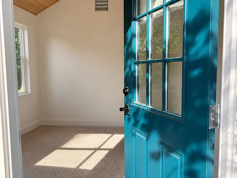 Detached bonus space