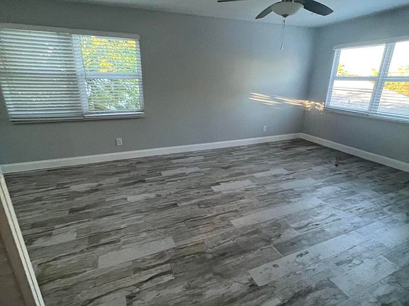 3rd image of 817 S L St #2